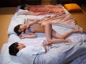 Đặc vụ bí mật_Một cô gái không biết cách hẹn hò, một cô gái xinh đẹp, với khuôn mặt dễ thương và đôi chân gợi cảm, nắm lấy một con cặc lớn và cổ họng sâu