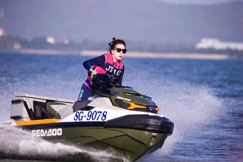 Em Anh xã gu hơi mặn lụm luôn vợ sắp cưới của anh trai sau khi thấy chị thủ dâm